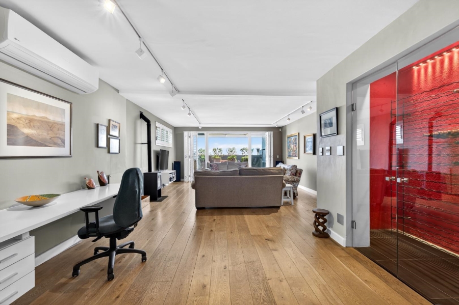 3 Bedroom Property for Sale in Vredehoek Western Cape